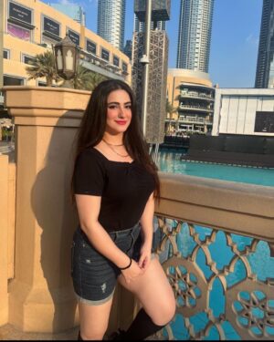 Diana Khan Instagram - <3 🇦🇪