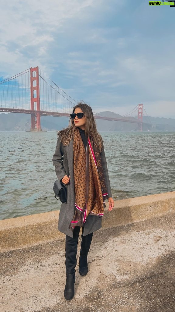 Dimpi Sanghvi Instagram - Coffee + View >>>> 📍- Golden Gate Bridge, San Francisco