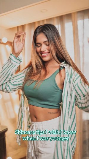 Dimpi Sanghvi Instagram - Growing up, I made a lot of mistakes when it came to skincare, Using products which weren’t suitable & ended up irritating my skin a lot. It took me a while to understand my skin and identify the right skincare for me, but as soon as I did - I stuck to it.. maybe that’s what has made all the difference ! 

Sharing the same with you ♥️
Do let me know how you like it in the comments below! 

P.S. Thankyou @simpleskincare india for some of my best skincare buddies

#skincaretips #dimpisanghvi #simpleskincare #mumbaibeautyinfluencer #sensitiveskin #skincareforeveryone #skincareforsensitiveskin #ad