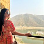 Dimple Biscuitwala Instagram – Feeling Each and every frame 🖼️🫶🏻
#jaipur #amerfort #nahargarhfort #dimplebiscuitwala #traveldiaries #jaipurdiaries #pinkcity Jaipur PinkCity