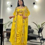 Dimple Biscuitwala Instagram - Radiant moments☀️✨ . Jewellery by @thejewelstudiio Wearing @mangalyam_ahmedabad Styled by @style_by_mita . #dimplebiscuitwalalive #showtime #shownight #sangeetnight