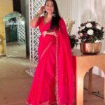 Dimple Biscuitwala Instagram - Rani pink🩷 Wearing @aasvi_by_sheetalchandel . #sareelove #weddingoutfit #organza #organzasaree