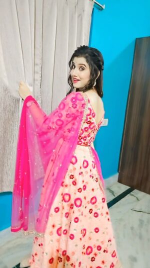 Dipti Rekha Padhi Instagram - #galechumeparjapati #🥰🥰🥰 #reelsinstagram #sambalpurisongs👌❤️