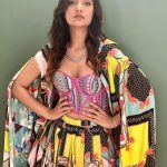 Divya Agarwal Instagram - #lokmatstyleawards Slaying in @iamkenferns One of my favourite ensemble by Ken ferns ! The print is the hero here ! Totally loved it Makeup by @dishisanghvii Hair @yashikajain._