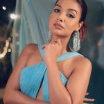 Divya Agarwal Instagram - The Color of life 🦋 . Outfit @victor_robinsonofficial Earrings @houseofdoro Styled by @sohail__mughal___ @stylingbyvictor Makeup @dishisanghvii Hair @fouzikazi_makeupndhair Clicked by @deepaksfilmography . #divyaagarwal #midnightblue #coloroflife #shootdaiers #fashionnova