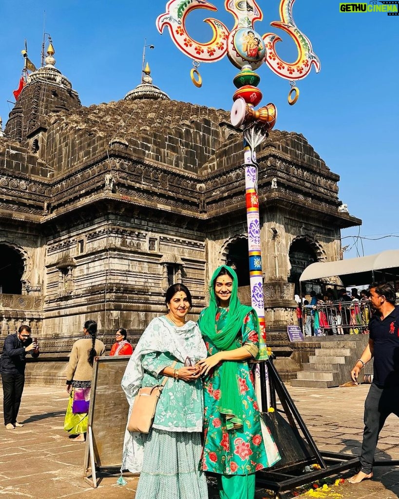 Divya Agarwal Instagram - This place holds many memories… Har Har Mahadev 🙏🏻 Triyambakeshwar Temple
