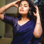 Divya Vadthya Instagram - Kalla nindaaaa ninnu pettukuni , prapancham antha vetukutunna …. Kallu neetho kappukupoyayi ani telitledu, eee pitchi divi ki… Konchem apudapudu ochi veltu unduuu, kallaloooo ala chammaga undipoku … #divi #divinunchi #divivadthya 📸 @sandeepgudalaphotography Love the artistic work ❤️ Wearing 👗 @privacollective Styled by @preethi_potlapally 💎 @emmadi_silver_jewellery