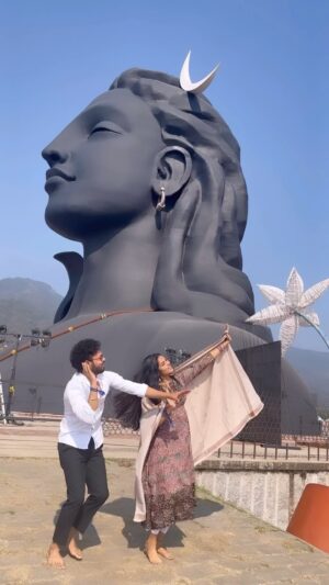 Divya Vadthya Instagram - The Happy Dance After Maha Shivrathri ❤️
.
@isha.foundation 
.
#dance #ɪɴsᴛᴀᴅᴀɴᴄᴇ #love #shivarathri #instareels #dancereels #instadance #reelsoninstagram #craziness