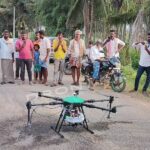 Drone Prathap Instagram - ಡ್ರೋನಾರ್ಕ್ ಏರೋಸ್ಪೆಸ್ ಸಂಸ್ಥೆಯ ವತಿಯಿಂದ ದಾವಣಗೆರೆ IIಜಿII ಹರಪ್ಪನಹಳ್ಳಿಯಲ್ಲಿ‌ ಔಷಧೀಯನ್ನು ಸಿಂಪಡಿಸುವ ಸಂದರ್ಭ.😊 #droneprathap #dronarkaerospace #droneprathap_fansclub #BBK10 #bbk10onjiocinema #biggbosskannada10 #bbk10 #karnataka #davangere #mysore #bangalore #hubli #dharwad #happybiggboss