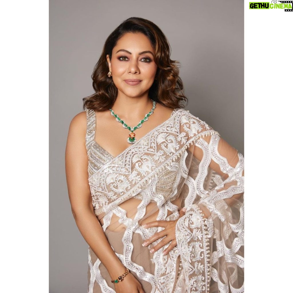 Gauri Khan Instagram - Celebrating the best of Indian fashion at #NMACC. Chose this beautiful necklace called ‘A Playful Meander’ from Zoya’s magnificent collection Beyond - a lovely example of the best of Indian craftsmanship translated into contemporary design. Zoya celebrates the feminine with panache. Diamonds and emeralds are crowned with a 12 carat morganite to show the moods of the mighty Indus. A nice complement to the beautiful sari by Manish Malhotra. @zoyajewels @manishmalhotra05 @manishmalhotraworld @cloverconnect.in #Beyond #BoundlessJourney #Journey #Zoya #ZoyaATATAproduct