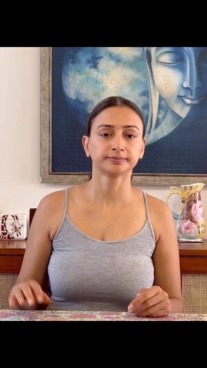 Gauri Pradhan Tejwani Instagram - Great for nasolabial lines and product absorption!

#OorjaByGauri #faceyoga #pranayam #meditation #antenatalyoga #mentalhealthcounseling #holistichealth