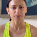 Gauri Pradhan Tejwani Instagram - The fish face..easy and effective..can do it anywhere anytime!1 #faceyoga #pranayam #meditation #antenatalyoga #holistichealth #healing #youthfulskin #naturalglow