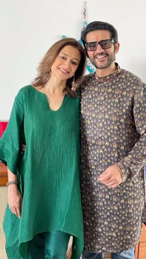 Gauri Pradhan Tejwani Instagram - You ❤️..
#hitentejwani #gpradhan #wcw #wednesday #love #gratitude #vibes #festival