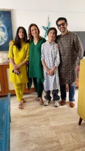 Gauri Pradhan Tejwani Instagram - Happy Diwali everyone …May this festival of lights bring happiness and success in your life .. #hitentejwani #gpradhan #katya #nevaan #happy #diwali #fest #love #gratitude Mumbai - मुंबई