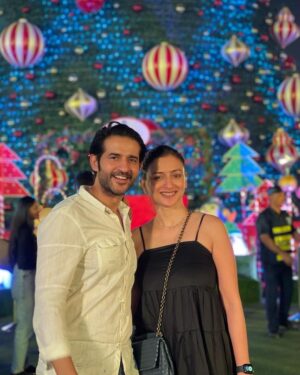 Gauri Pradhan Tejwani Instagram - Better late than never!Merry Christmas!!🎅🎄❤️