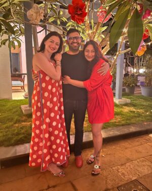 Gauri Pradhan Tejwani Instagram - Today and everyday wishing only the best for you Mr.Batus!!! Happy happy birthday @rohitbatus 🤗❤️