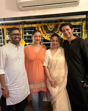Gauri Pradhan Tejwani Instagram - Today and everyday wishing only the best for you Mr.Batus!!! Happy happy birthday @rohitbatus 🤗❤️