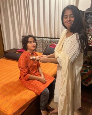 Gauri Pradhan Tejwani Instagram - Our hearts..our souls…our life!!!Turned 13 today!!!from those tiny little creatures to teenagers!!!hope you know we love you more than anything else in the world!!!Be happy always!!!happy 13 th birthday Katya,Nevaan and Teeyaa!❤️❤️❤️