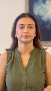 Gauri Pradhan Tejwani Instagram - Excellent forehead lifting and collagen boosting exercise!! #OorjaByGauri #facecyoga #pranayam #meditation #antenatalyoga #mentalhealthcouncelling #holistichealth