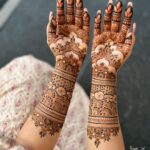 Gopika Anil Instagram - 🤎🤎🤎 . . . . . . . . . . #mehndi #simplemehendi #bridalmehndi #partyhenna #hennainspire #hennainspo #hennalove #picoftheday #bridalhenna #hennaartist #simplehenna #bridemaids #mehndi2023 #keralabride #artistsoninstagram #hennatatto #indianbride #wedding #indianbride #worldhennaforall #mehndilove #bridalhennaartist #mehendidesign #mehandidesign #hennalookbook #footmehndi #hennainspo_1 #trendymehndidesigns #newhenna #hennafun