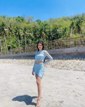 Gracy Goswami Instagram - Sandy Toes and Sunkissed Nose 🩵🌊🏝️
Wearing: @tomberamoureuxin 🤍

.
.
.
.
.
.
.
.
.

#bali #baliindonesia #vacation #vacaymode #vacayvibes #vacaymodeon #nusapenida #nusapenidaisland #explore #travel #wanderlust #internationvacay #surreal #instagramposts #style #fashion #outfitinspiration #Balivisits  #sundays #happydays #vibe #grace #graceitwithgracy #500ksoon  #baliisland #loveyouguys #grattitude #patience #passion #hardwork