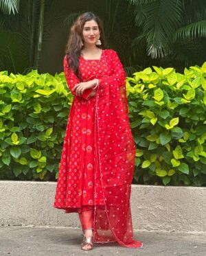 Gungun Uprari Instagram - As India celebrates its 77th Independence Day on August 15, 2023, let’s remember all those brave soldiers, leaders who gave up everything for the sake of our motherland 🇮🇳 
.
.
On this occasion of Independence Day presenting some of my favourite dresses from
 
@aadveka.india 
.
.

#independenceday #india #freedom #august #love #happy #Independence Day #fireworks #indian #instagood #instagram #photography #redwhiteandblue #jaihind #patriotic #independencedayindia #photooftheday #indianarmy #celebration #follow