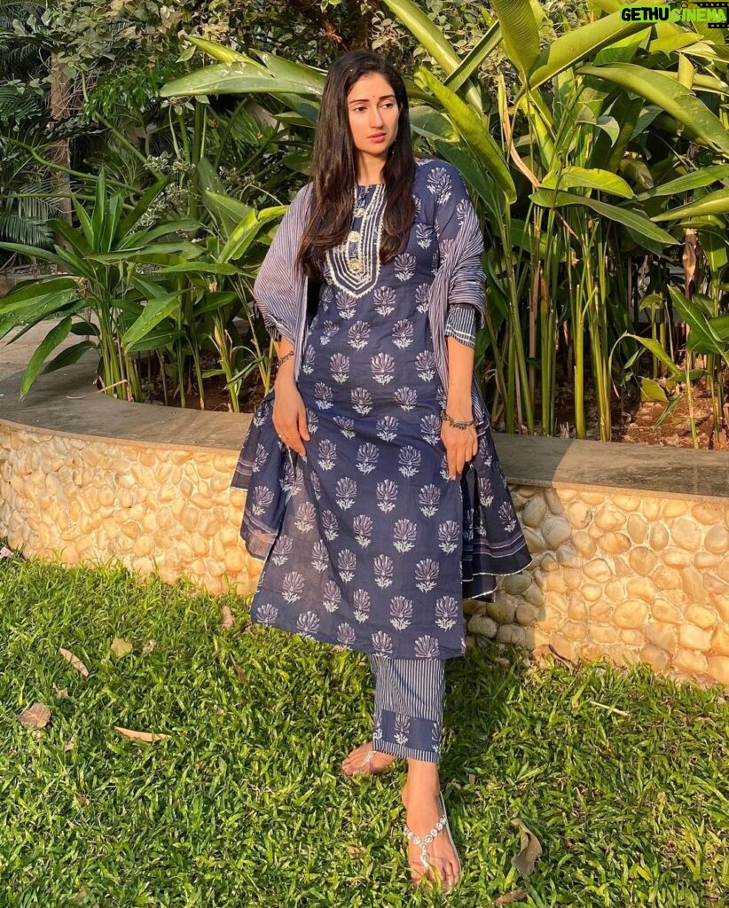 Gungun Uprari Instagram - Sometimes, all you need is a simple Kurti to flaunt, and happiness can come rolling in ❤️ Dress @yuftaindia 🤗 Sandal @anse.sandals ❤️ #suits #fashion #suit #style #suitstyle #dresses #mensfashion #onlineshopping #indianwear #saree #kurti #ethnicwear #menswear #bridal #punjabisuits #dress #kurtis #instafashion #wedding #cotton #designer #indianfashion #bridalmakeup #designersarees #lehenga #lengha #fashionblogger #india #ethnic #bhfyp