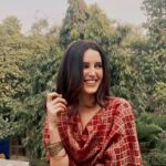 Isabelle Kaif Instagram – Hi from Noor 🤗🌲🌺 #onset Delhi, India