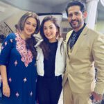 Isha Sharma Instagram - And here comes everyone’s favourite couple @gpradhan @hitentejwani ❤️ The charm of our pashminna ,keep spreading your love for our new family . @ayushibhatia96 @nishantsinghm_official