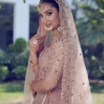 Isha Sharma Instagram - Rate my this Bridal look by @heeraanthony .. Outfit @seobridalstudio_official Jewellery by @manimuktaajewels Shoot managed by @mehakmeku @insyncdigitals .