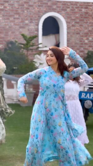 Isha Sharma Instagram - Ek geda hor banda…