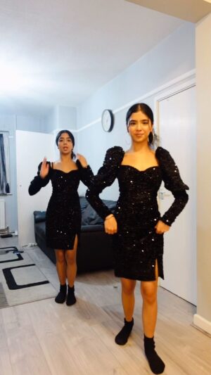 Ishveen Gulati Instagram - Not the best♥️ #teamvleenam #mirrortwins #twins #twin ✨