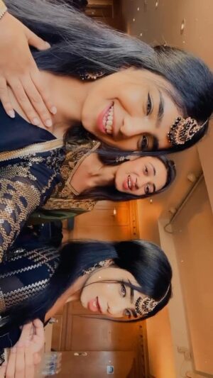 Ishveen Gulati Instagram - Jamal Jamaloo girls!! Made this video on the day of the shoot🙈🤍#teamvleenam #mirrortwins #jamaljamaloogirls #jamaljamaloogirl #jamaljamaloo #jamaljamalootwins
