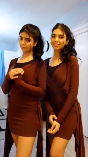 Ishveen Gulati Instagram - Jamal Jamaloo Girls🙈Glad to be a part of this song - Thankyouu all for the love!!❤️#teamvleenam #mirrotwins #twins #twin #jamaljamaloogirls