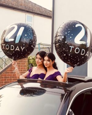 Ishveen Gulati Instagram - Blessed for another year🙏21st💜#teamvleenam #mirrortwins