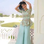 Jashn Agnihotri Instagram - guys @labelsakshibhati is one of my favourite labels when it comes to #fusionwear #indianfashion #dayweareventdresses #eveningdresses #festivewear & #customclothing....& this beautiful outfit that I am wearing in particular makes a powerful statement as an awesome #indianfusion #couture.... friends quickly go check out their unique collection to order your favourite one ❤️