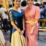 Jasmine Rath Instagram - Grown up watching your movies and a bigtime fan of your work. Am lucky enough to have few moments with you ma'am. Thank you for all those words and it means a lot. @kajalaggarwalofficial 💕 #jasminerath #kajalagarwal