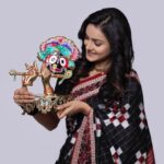 Jasmine Rath Instagram - "🎉🛒 This Durga Puja, my online shopping game just got more exciting! 🪔🛍️ @utkalikaofficial's online store (www.utkalikaOdisha.com) is where the magic happens, and they're rolling out fantastic deals as part of their Durga Puja Offer. 🙌💫 From stunning handcrafted pieces to vibrant attire, their collection beautifully captures the essence of Odisha. 🏡✨ Don't miss out on these festive steals – shop now and make your celebrations even more special! 🪆🥳 #Utkalika #HandloomLove #handicrafts