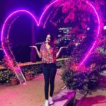 Jasmine Rath Instagram - Love me like you do💕 #jasminerath #nightphotography Durgam Cheruvu