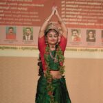 Jasnya Jayadeesh Instagram - Amme saranam Devi Saranam 🥰🙏❤️ Some cuts from my performance at chottanikara bhagavathi temple 🥰❤️ Guru @kannandancekannandance 🙏❤️ Vc @amal_photographi_ ❤️ Mua 💄 @dilimonveni_official ❤️