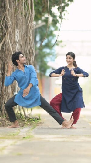 Jasnya Jayadeesh Instagram - Endharo Mahanubhavulu with @arjun_krishnan_nair ❤️🫶🏻
Dop 📸 @pranavcsubash_photography ❤️🥰.
.
.
.
@indian_classical_nrityakar @indian_classical_nrityaa @indian_classical_culture @indian_art_nritya @bhavaragam @indian_classical_dancers_2021