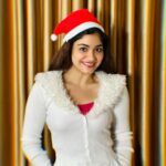 Jasnya Jayadeesh Instagram - Christmas isn’t just a day, it’s a frame of mind. Merry 🎄 Christmas ❤️ . 📸 @neethu_jayan2 😘😘😘 #merrychristmas #christmas #instamodels
