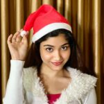 Jasnya Jayadeesh Instagram - Christmas isn’t just a day, it’s a frame of mind. Merry 🎄 Christmas ❤️ . 📸 @neethu_jayan2 😘😘😘 #merrychristmas #christmas #instamodels