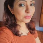 Jennifer Mistry Bansiwal Instagram - Happy friendship day to everyone, whether you are in block list, mute list , not in list or friend's list 😋... #jennifermistrybansiwal #jmb #friemdshipday #happyfriendshipday