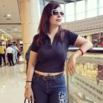 Jennifer Mistry Bansiwal Instagram - Just US...Mumma daughter shopping, eating, chatting time together ... Enjoyed some beautiful moments with Lekissha🥰 #jennifermistrybansiwal #jmb #jenissha #Lekissha #lekisshamistrybansiwal #momdaughter RCity