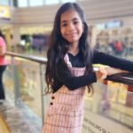 Jennifer Mistry Bansiwal Instagram - Just US...Mumma daughter shopping, eating, chatting time together ... Enjoyed some beautiful moments with Lekissha🥰 #jennifermistrybansiwal #jmb #jenissha #Lekissha #lekisshamistrybansiwal #momdaughter RCity