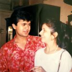 Jennifer Mistry Bansiwal Instagram - JAB WE MET... Throwback to the pics of a month after we met in 1998, pics are from the trip to Mumbai visit when I came to apply for air hostess interview with Bobby (my then boy friend)... Never knew will end up in totally different profession and settling in Mumbai... the only thing constant is US @bobbybansiwal Ps... Coat I m wearing was borrowed from a friend #jennifermistrybansiwal #bobbybansiwal #mayurbansiwal #jmb #jennybobby #throwback #thursdaythrowback Mumbai, Maharashtra