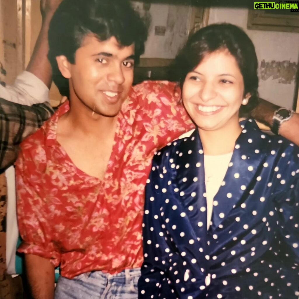 Jennifer Mistry Bansiwal Instagram - JAB WE MET... Throwback to the pics of a month after we met in 1998, pics are from the trip to Mumbai visit when I came to apply for air hostess interview with Bobby (my then boy friend)... Never knew will end up in totally different profession and settling in Mumbai... the only thing constant is US @bobbybansiwal Ps... Coat I m wearing was borrowed from a friend #jennifermistrybansiwal #bobbybansiwal #mayurbansiwal #jmb #jennybobby #throwback #thursdaythrowback Mumbai, Maharashtra