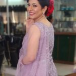 Jennifer Mistry Bansiwal Instagram - People will stare, make it worth their while... Ps-When I got ready in Jabalpur for MoJ (MoJMommiesOfJabalpur) event... Costume @banicollection1313 Muah @adheerashlok Jewellery @glamfashionworld Location- Angels Beauty Parlour #jennifermistrybansiwal #jmb #jmbreels #MoJ #MoJMommiesOfJabalpur Angels Beauty Parlour, Jabalpur
