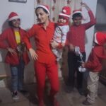 Jennifer Mistry Bansiwal Instagram – Merry Christmas… best Christmas ever … Celebrated Christmas with my family after 23 years… giving away gifts to kids made them exuberant , the laughter on their faces made us content… dancing and having fun, the real spirit of Christmas time… 

#jennifermistrybansiwal #jmb #jenissha #Lekissha #lekisshamistrybansiwal #merrychristmas Jabalpur, Madhya Pradesh